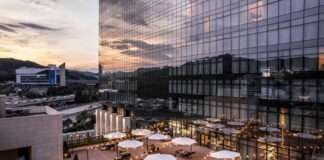 더블트리 바이 힐튼 서울 판교, 봄바람과 석양 속에서 즐기는 야외 팝업 다이닝, ‘선셋 테라스’ 론칭