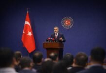 전쟁만큼 무서운 왜곡